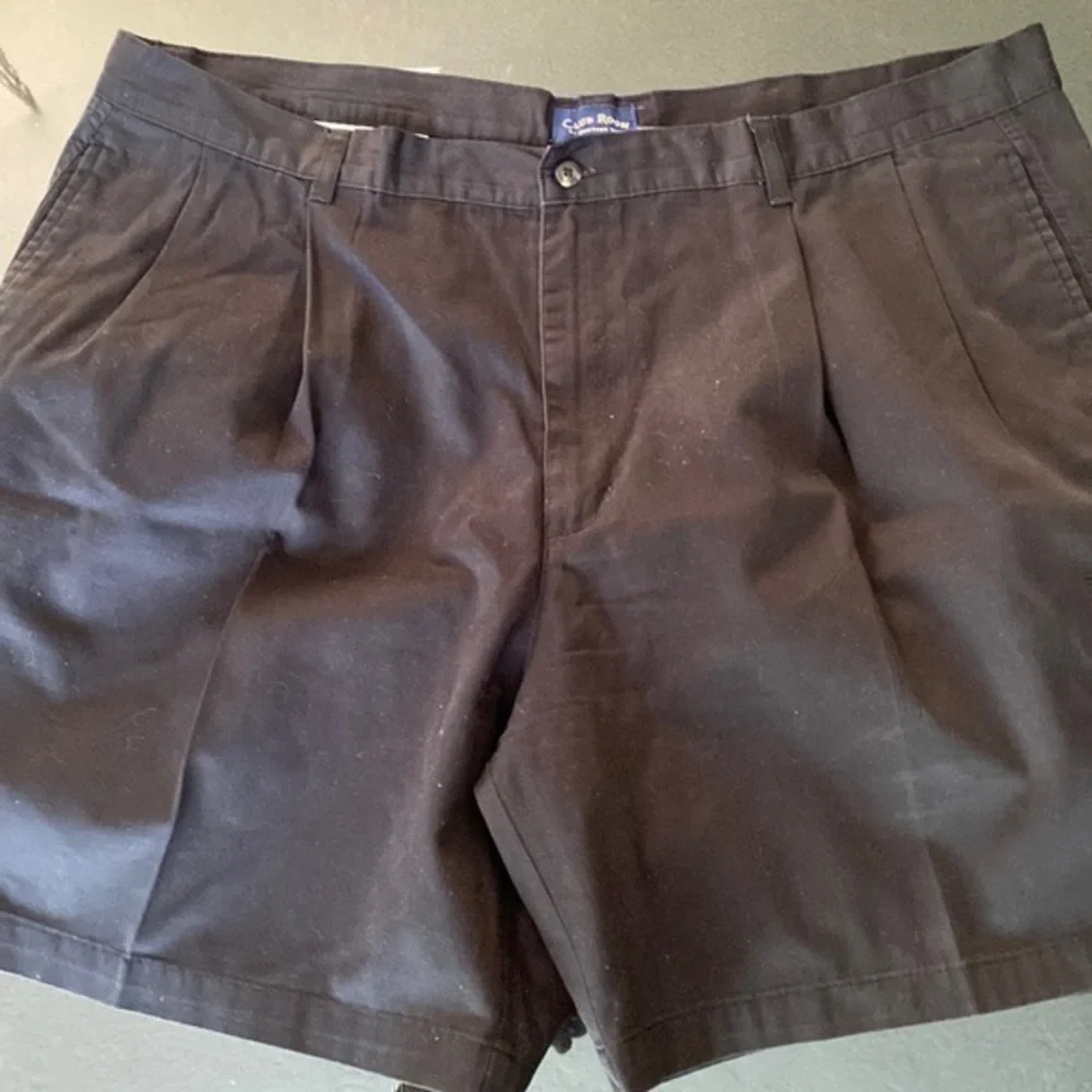 Dress up shorts in excellent condition size 44